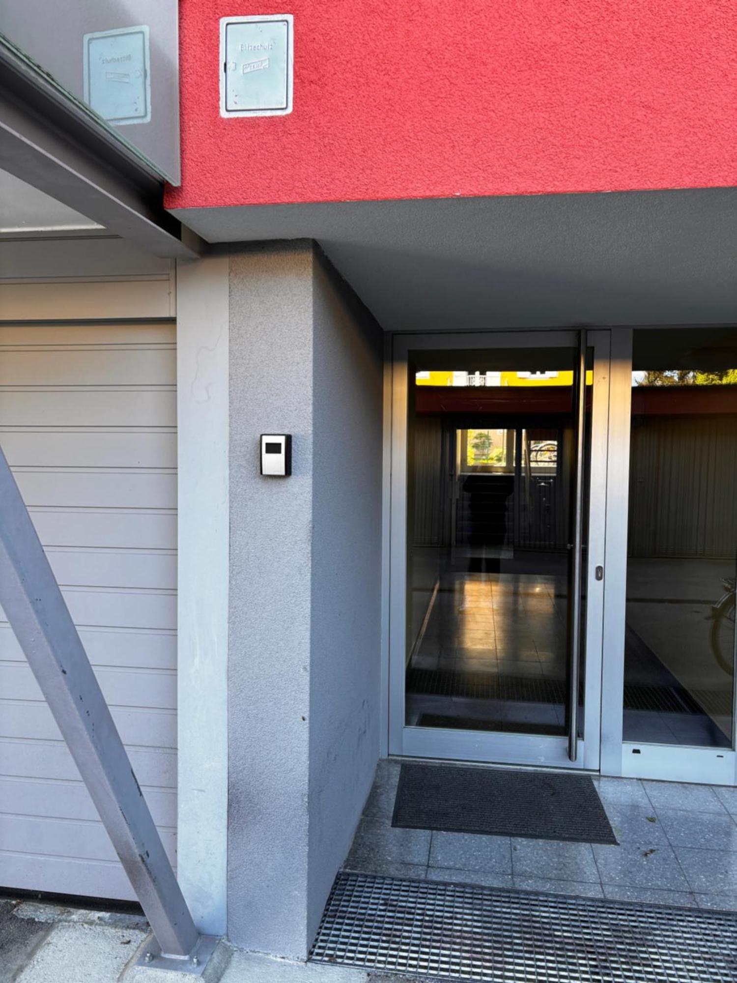 Ruhiges Apartment Mit Dachterrasse In Salzburg Exterior photo